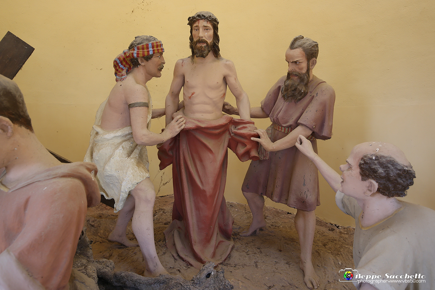 VBS_6735 - I Piloni della Via Crucis del Sacro Monte di Montà d'Alba.jpg